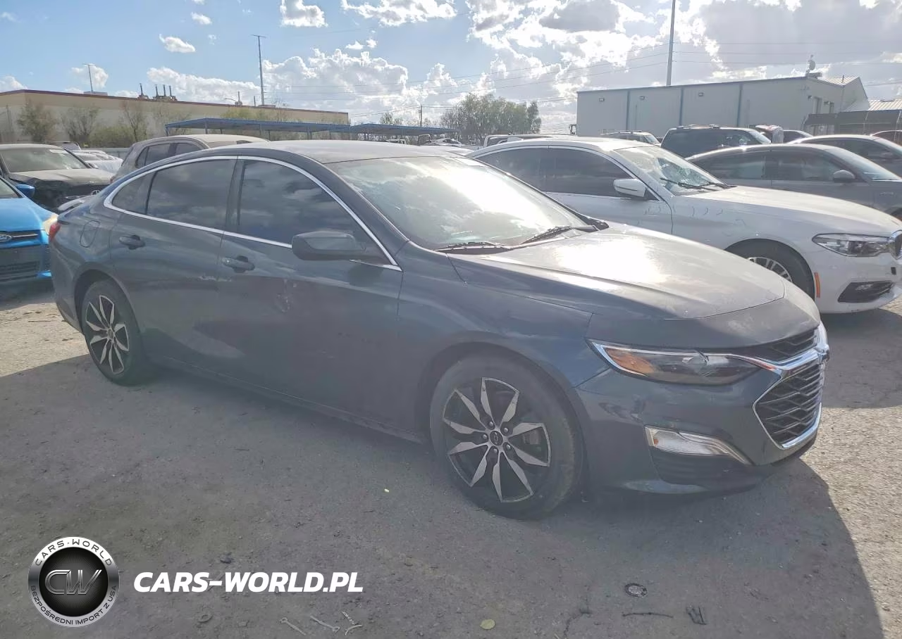 2020 Chevrolet Malibu Rs VIN:1G1ZG5ST6LF125781 - 4