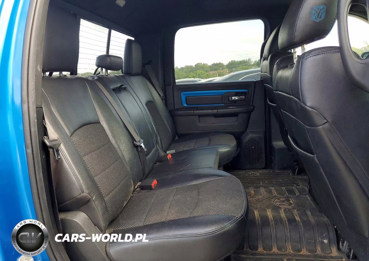 2018 Ram 1500 Sport VIN:1C6RR7MT6JS220492 - 10