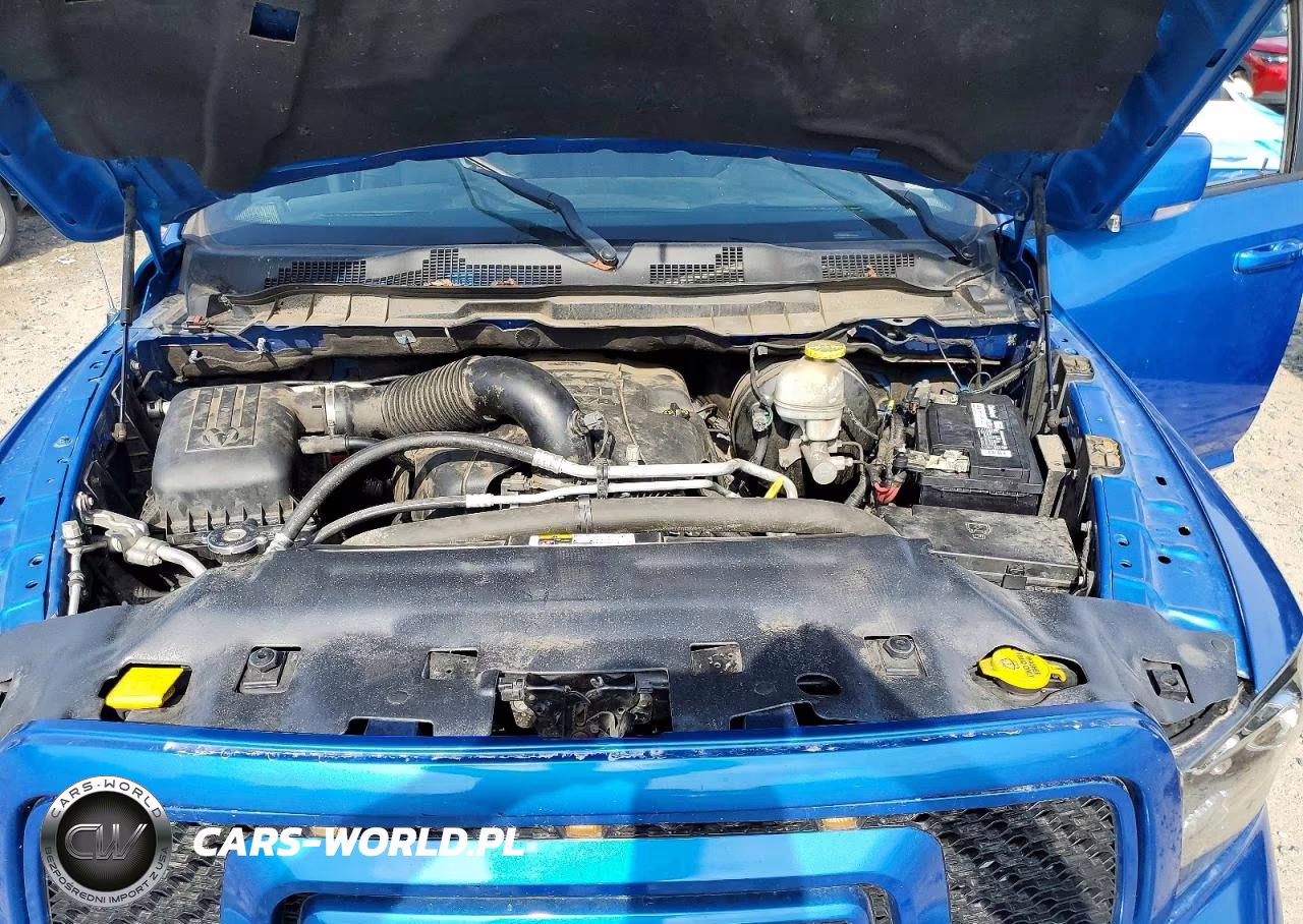 2018 Ram 1500 Sport VIN:1C6RR7MT6JS220492 - 11