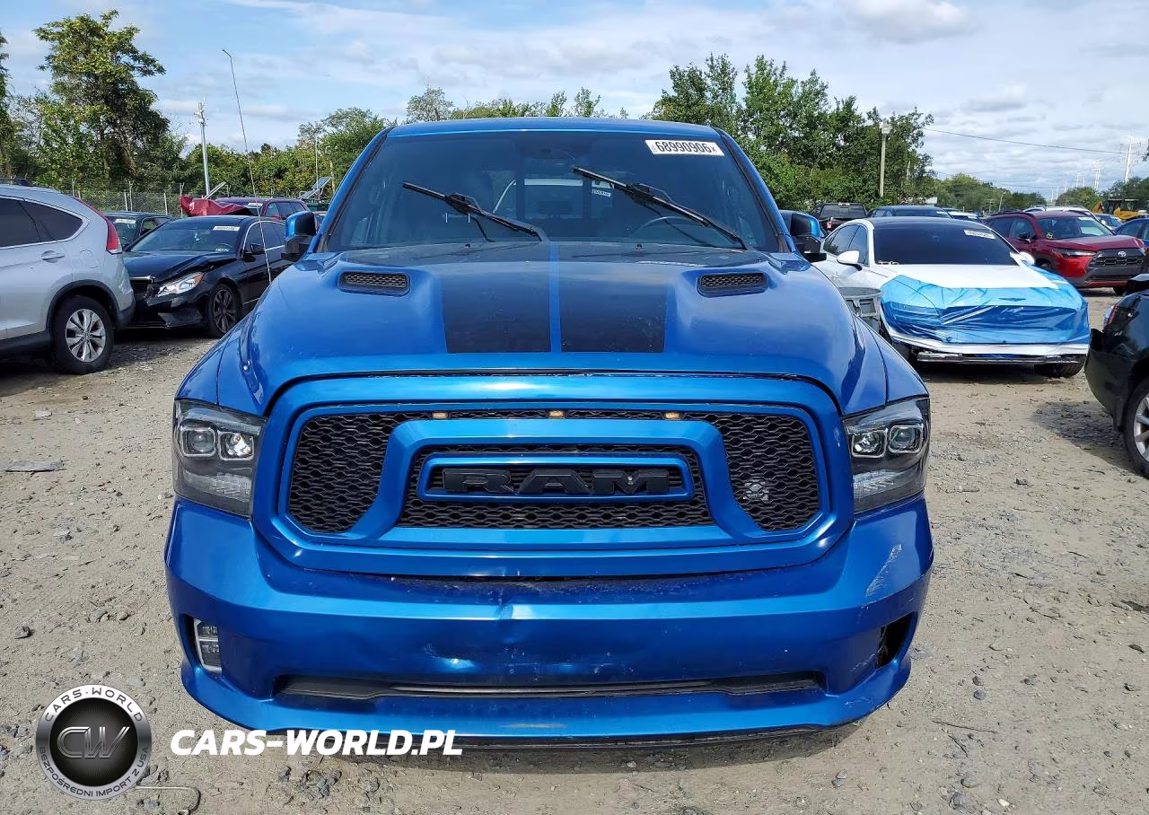2018 Ram 1500 Sport VIN:1C6RR7MT6JS220492 - 5