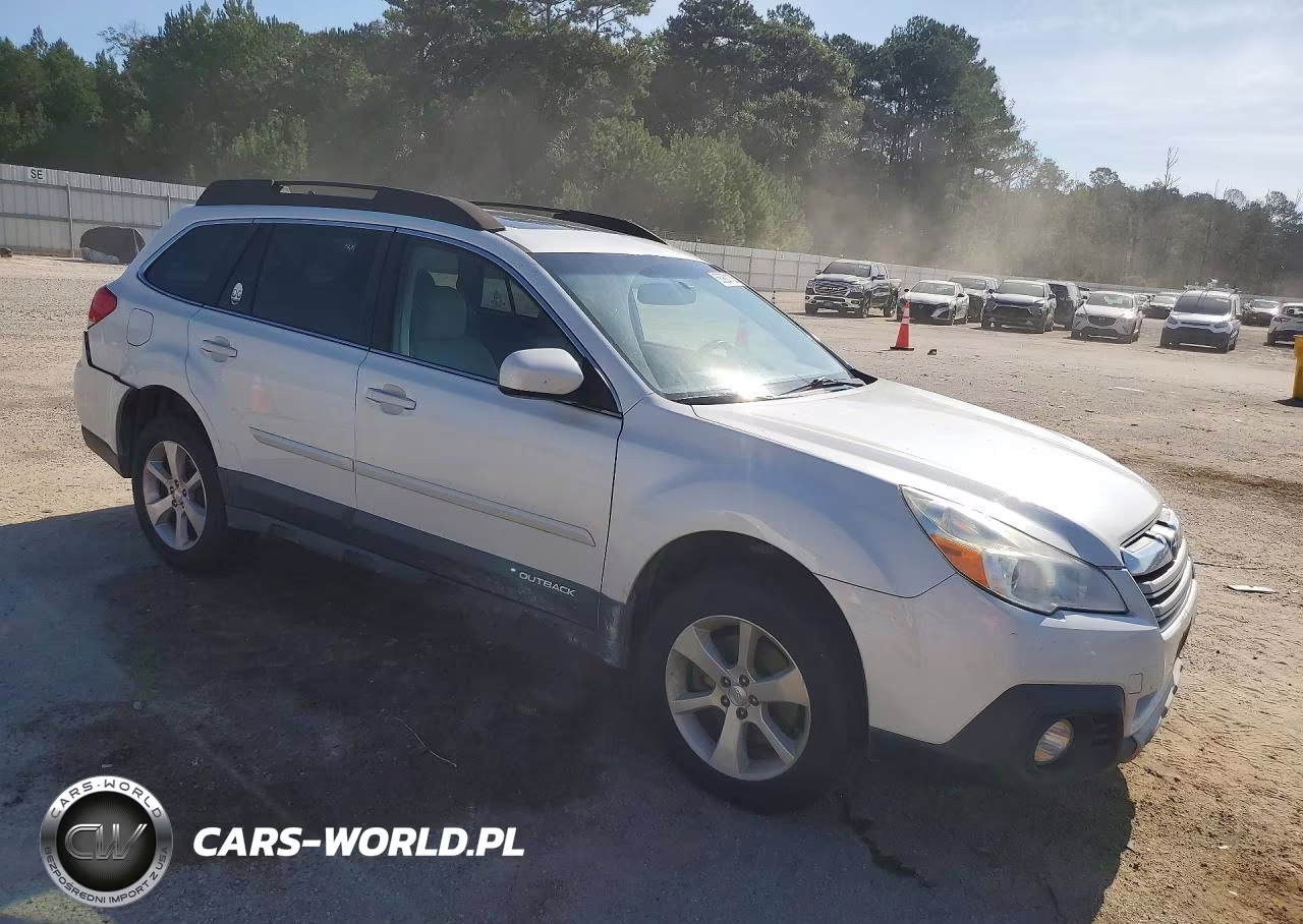 2014 Subaru Outback 3.6R Limited VIN:4S4BRDMC2E2232732 - 4