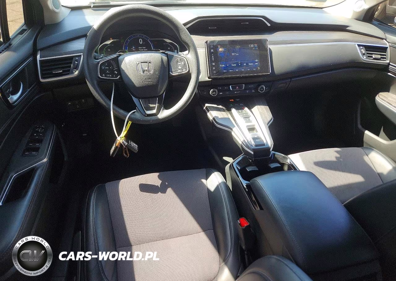 2018 Honda Clarity VIN:JHMZC5F13JC023279 - 8