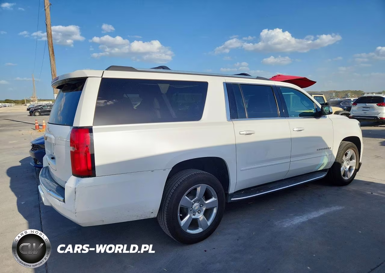 2018 Chevrolet Suburban C1500 Premier VIN:1GNSCJKC5JR379014 - 3