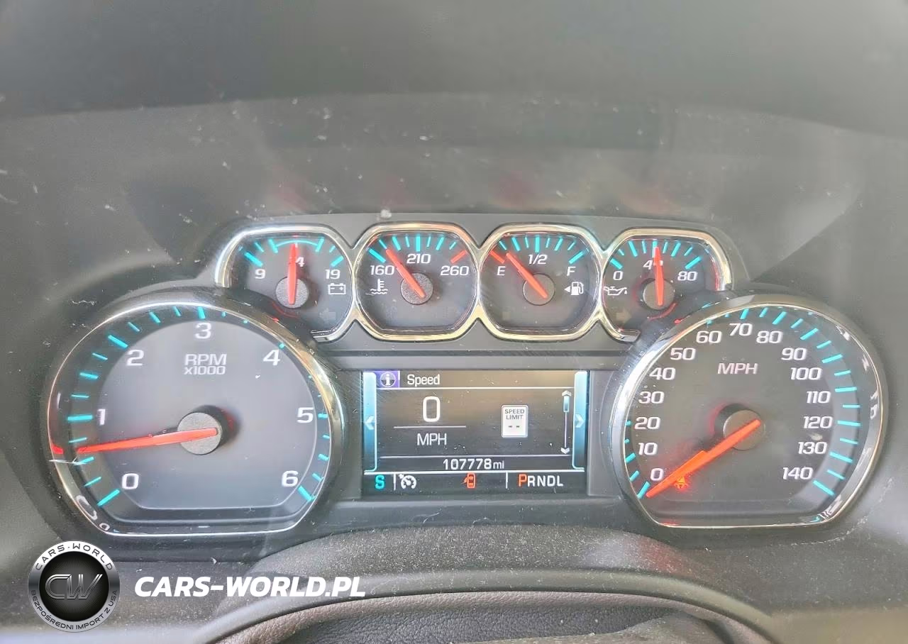 2018 Chevrolet Suburban C1500 Premier VIN:1GNSCJKC5JR379014 - 9