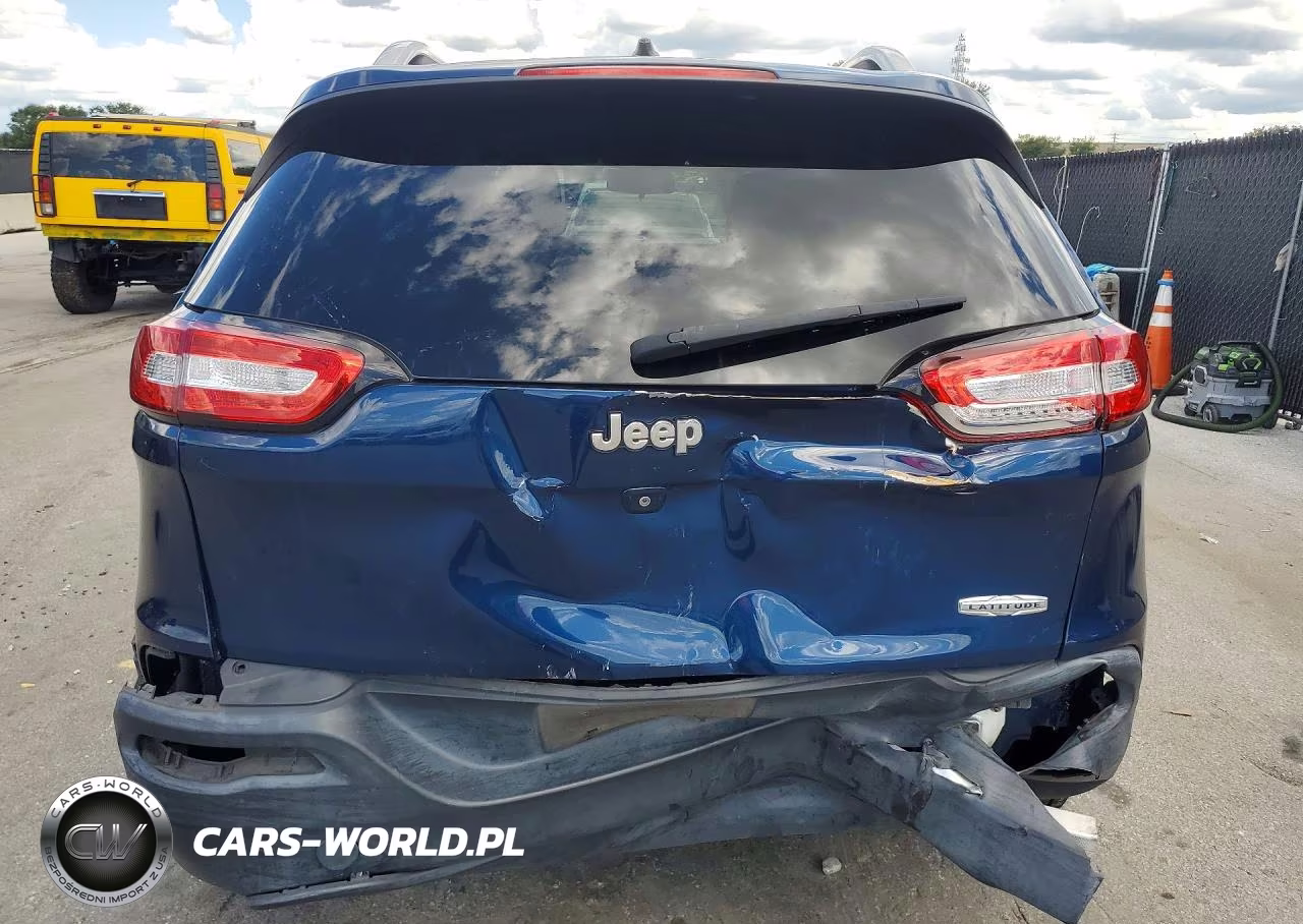 2018 Jeep Cherokee Latitude VIN:1C4PJLCB7JD595305 - 6