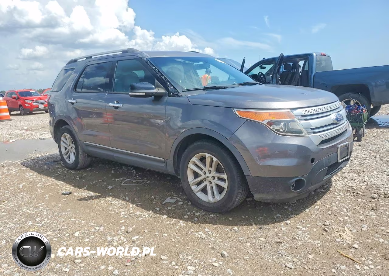 2014 Ford Explorer Xlt VIN:1FM5K7D86EGA88765 - 4