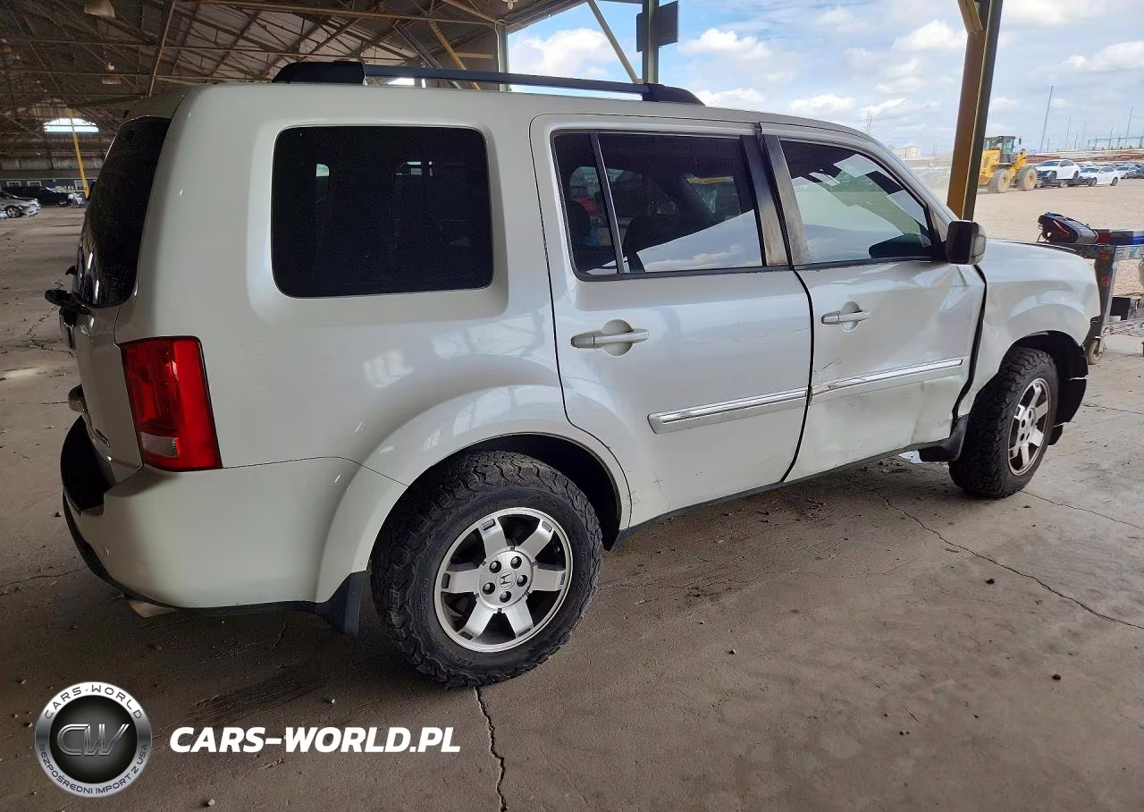 2011 Honda Pilot Touring VIN:5FNYF3H91BB007260 - 3