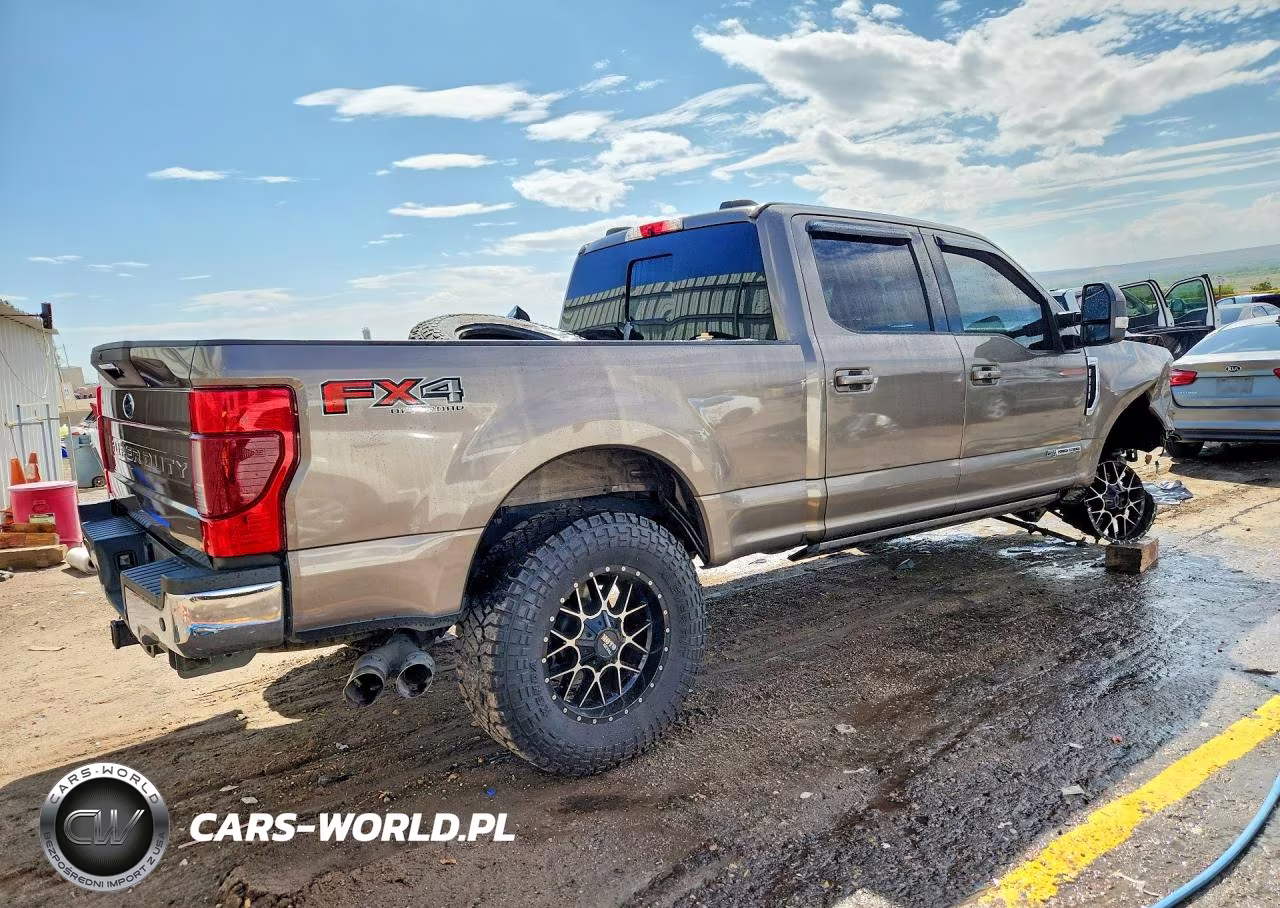 2020 Ford F250 Super Duty VIN:1FT7W2BT3LEC88118 - 3