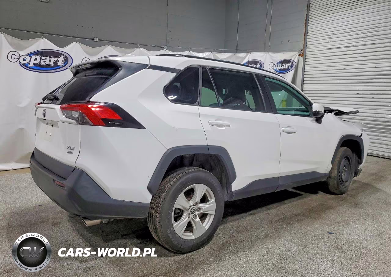 2021 Toyota Rav4 Xle VIN:2T3P1RFV0MW200607 - 3