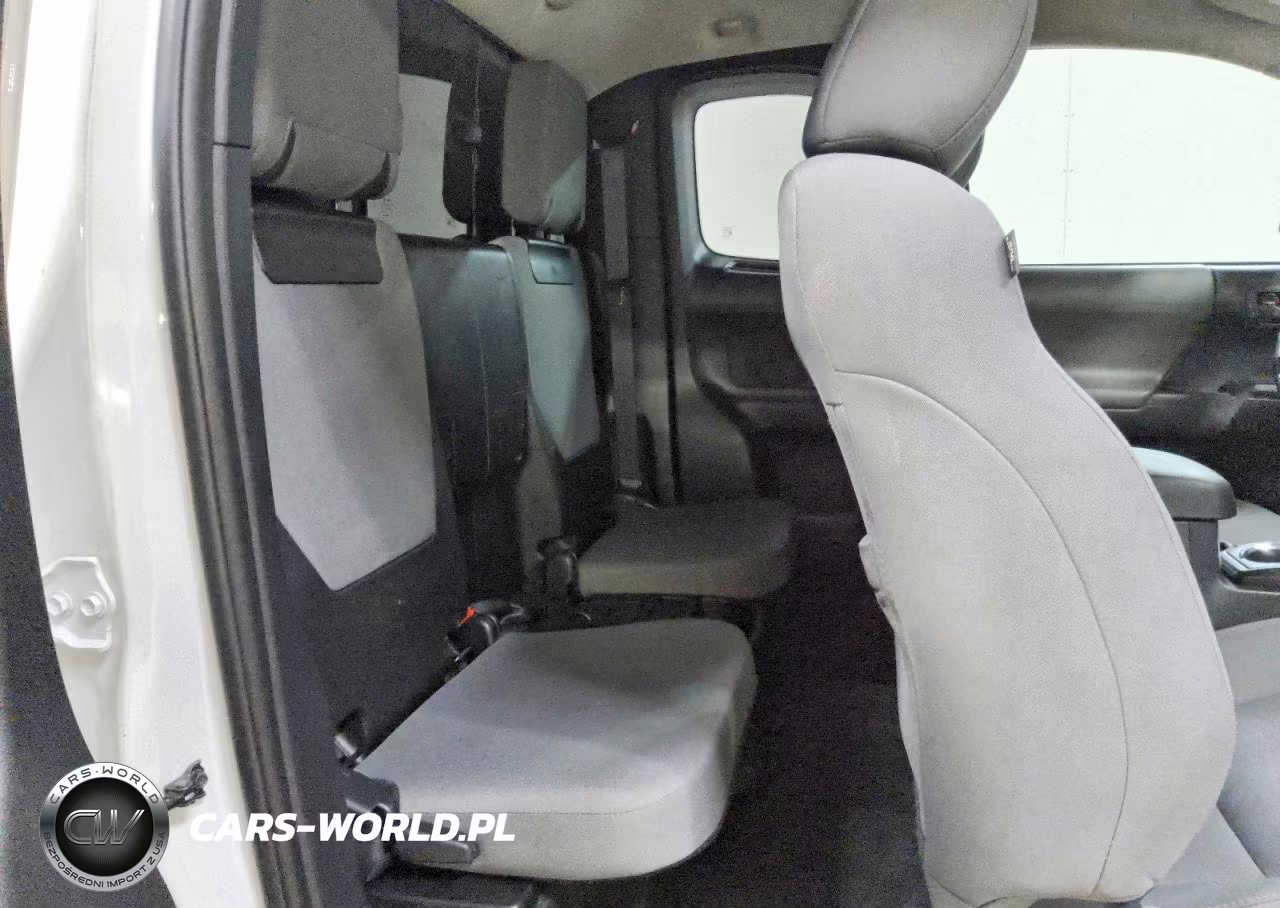 2019 Toyota Tacoma Sr VIN:5TFRX5GN4KX163794 - 10