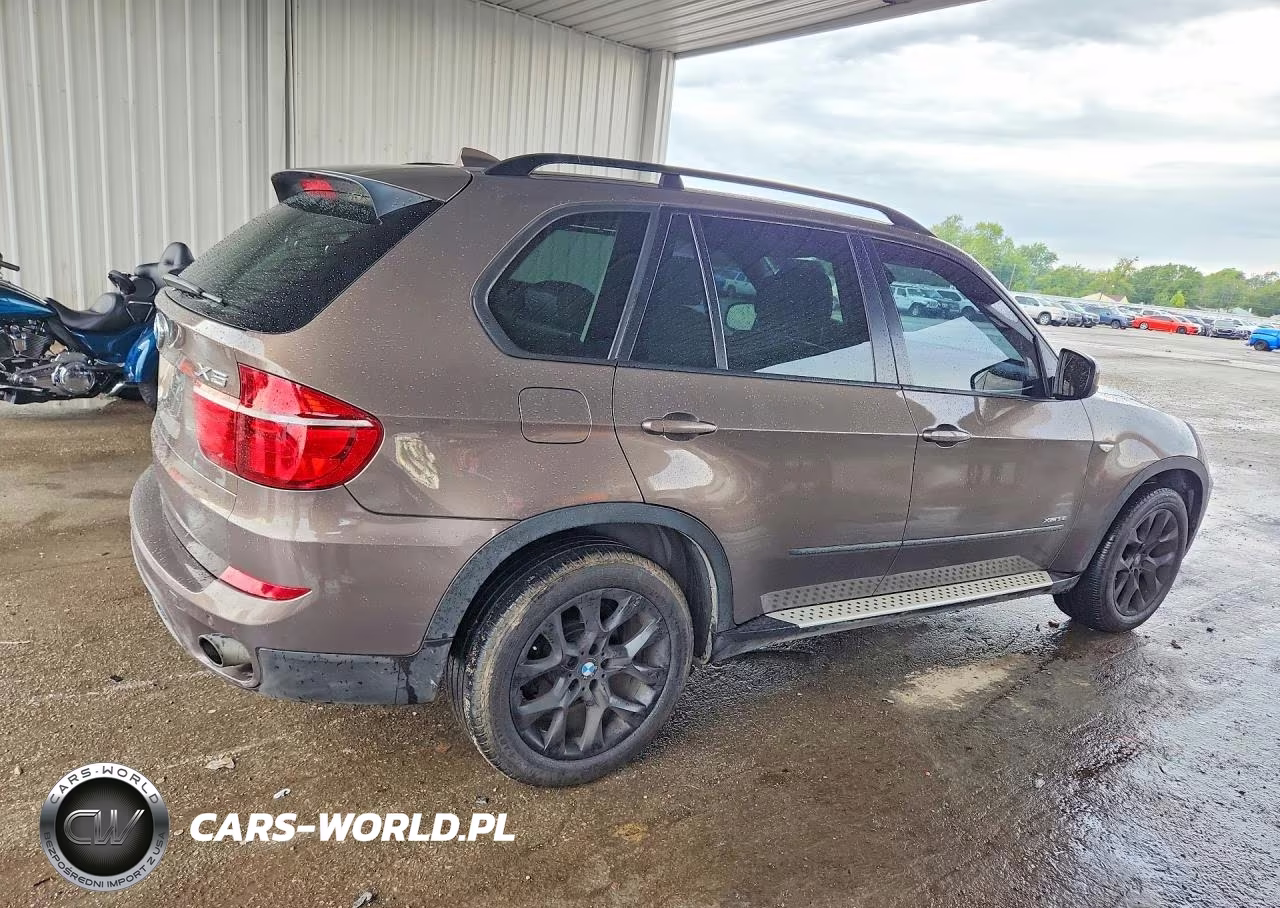 2011 BMW X5 xDrive35I VIN:5UXZV4C59BL405717 - 3