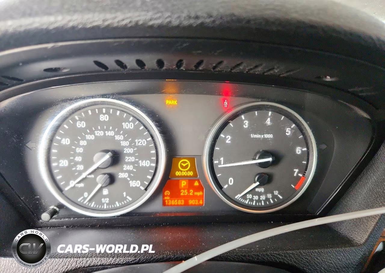 2011 BMW X5 xDrive35I VIN:5UXZV4C59BL405717 - 9