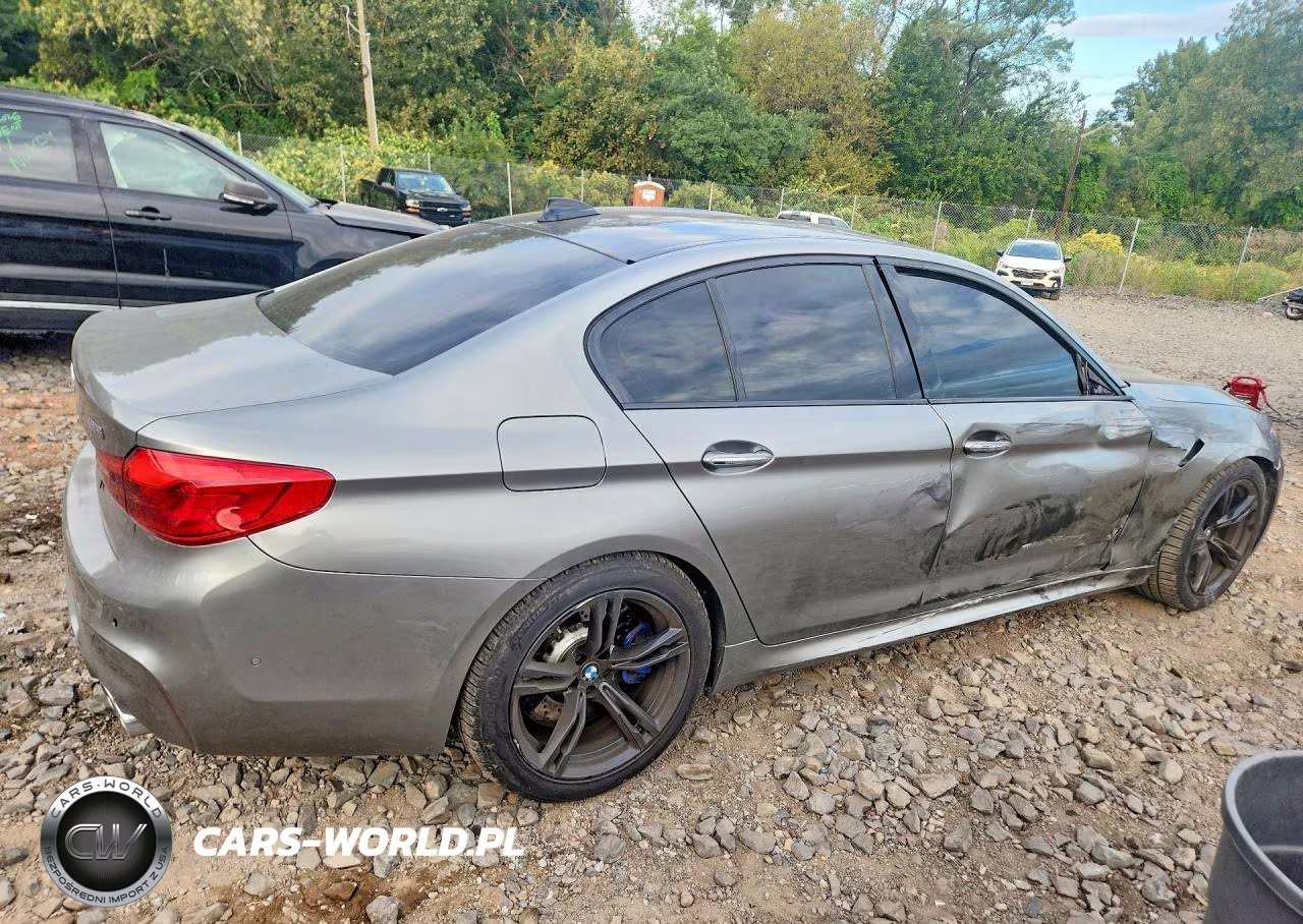 2018 BMW M5 VIN:WBSJF0C50JB283413 - 3