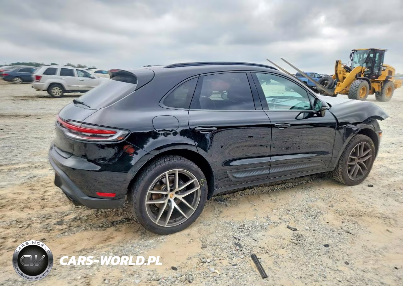 2023 Porsche Macan Base VIN:WP1AA2A53PLB19790 - 3
