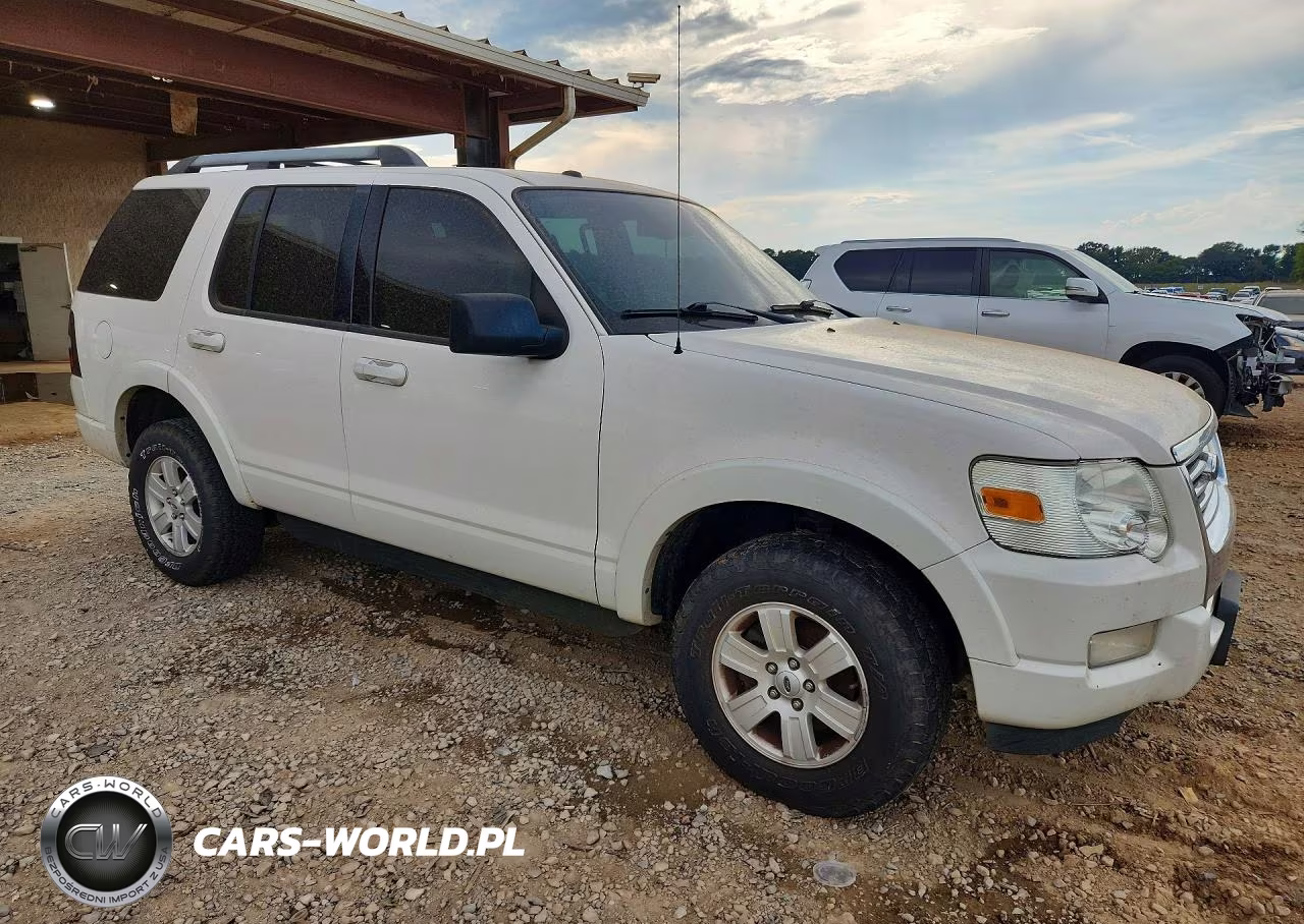 2010 Ford Explorer Xlt VIN:1FMEU6DE9AUA10678 - 4