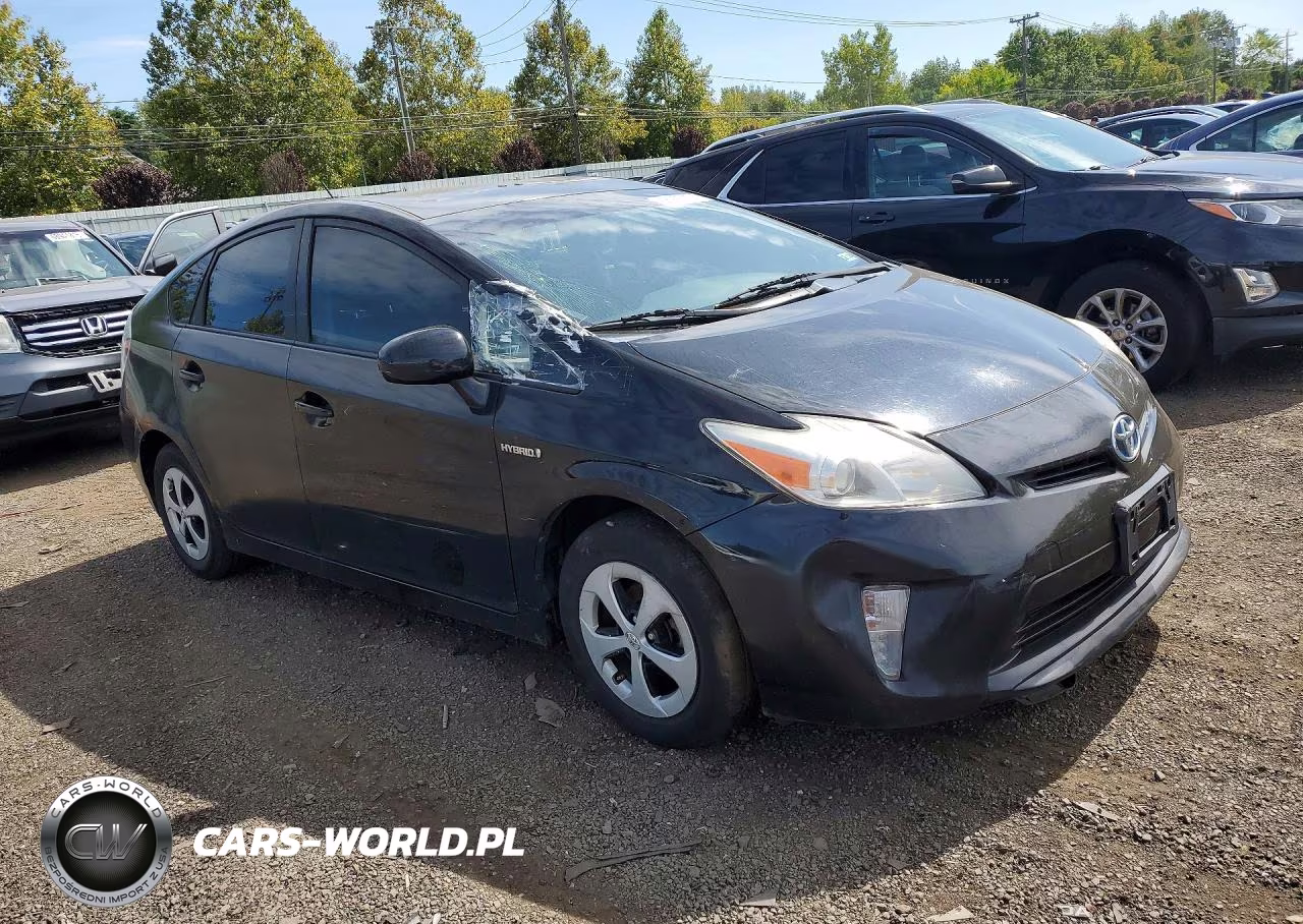 2014 Toyota Prius Two VIN:JTDKN3DU1E1770380 - 4