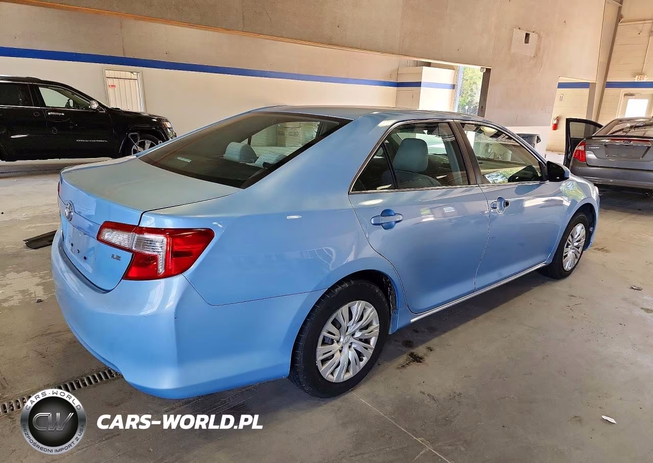 2012 Toyota Camry Le VIN:4T4BF1FK8CR244483 - 3