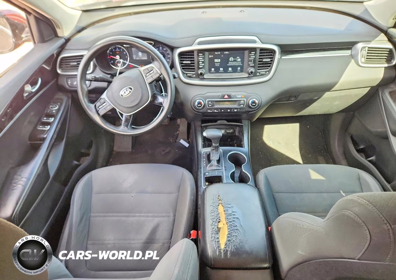 2019 Kia Sorento Lx V6 VIN:5XYPG4A59KG484095 - 8