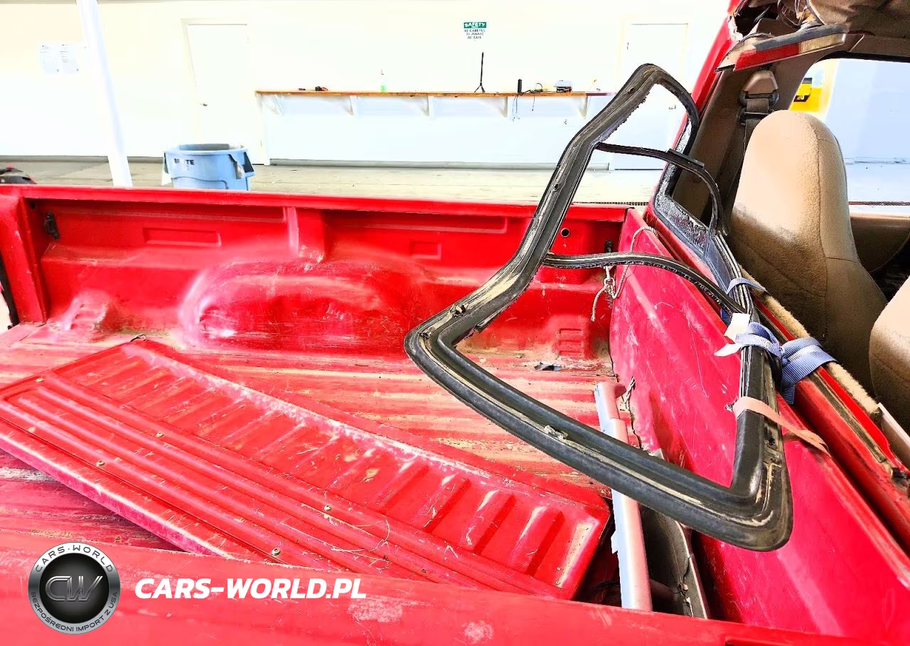 1998 Ford Ranger VIN:1FTYR10C2WUC03255 - 10