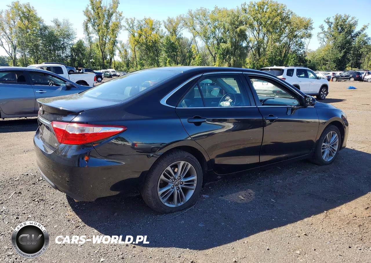 2016 Toyota Camry Se VIN:4T1BF1FK8GU255161 - 3
