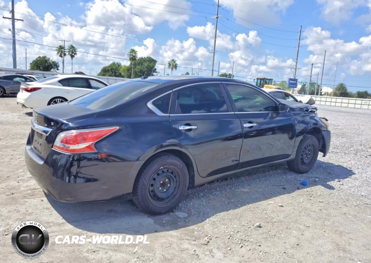 2015 Nissan Altima 2.5 VIN:1N4AL3AP9FN887379 - 3