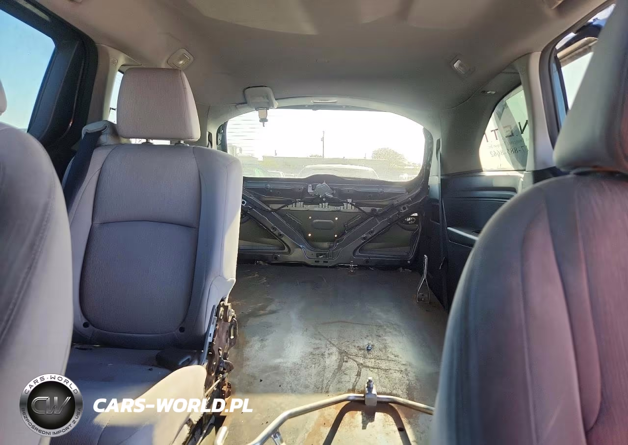 2018 Honda Odyssey Lx VIN:5FNRL6H24JB036106 - 10