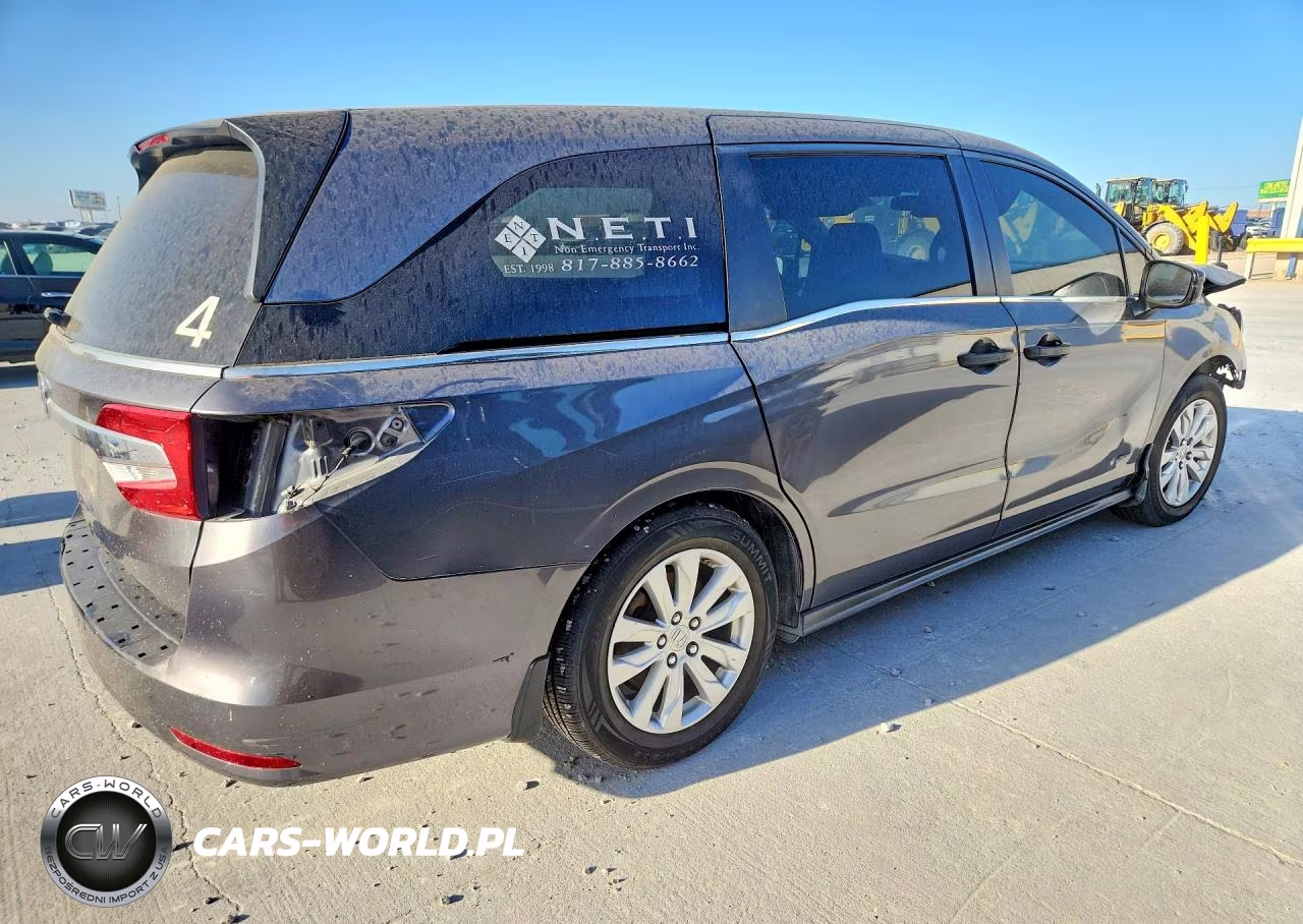 2018 Honda Odyssey Lx VIN:5FNRL6H24JB036106 - 3