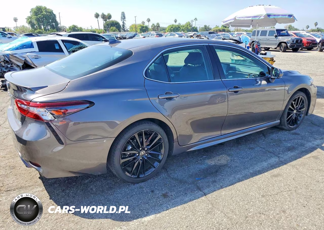 2024 Toyota Camry Xse VIN:4T1K31AK2RU622736 - 3