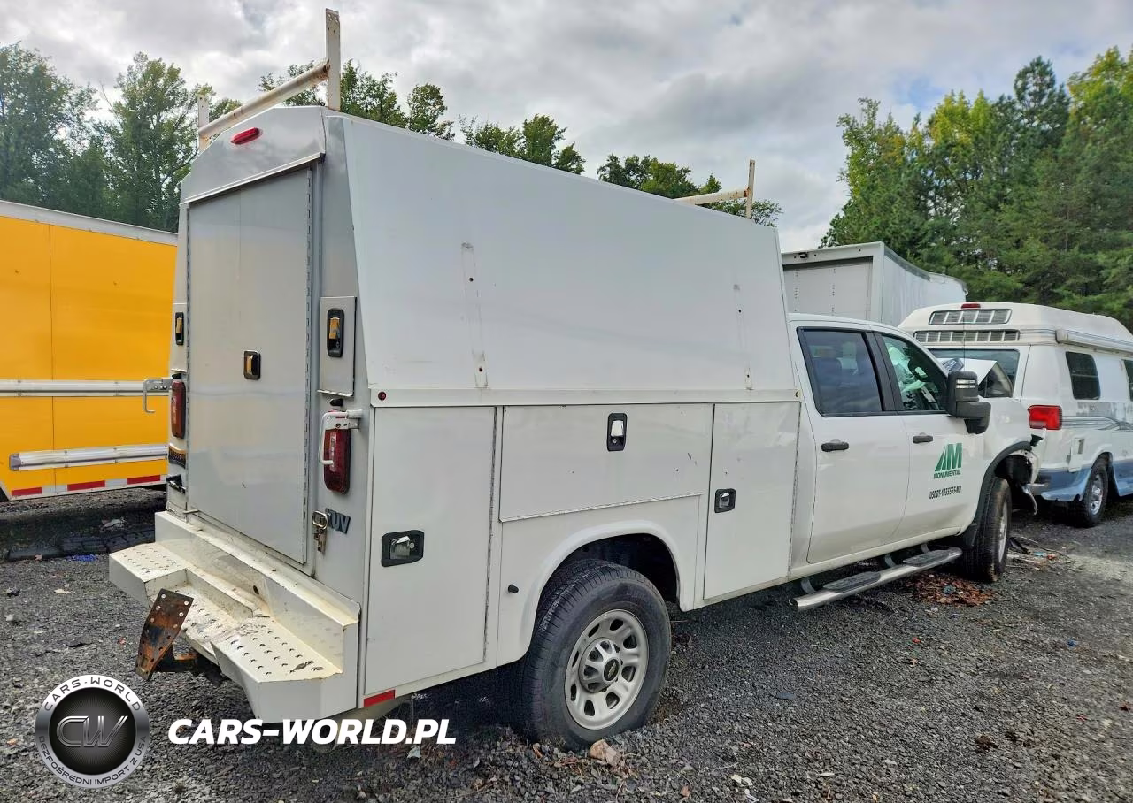 2022 Chevrolet Silverado C3500 VIN:1GB4WREY4NF284339 - 3