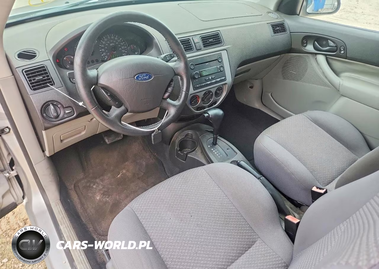 2007 Ford Focus Zx3 VIN:1FAHP31NX7W274863 - 8