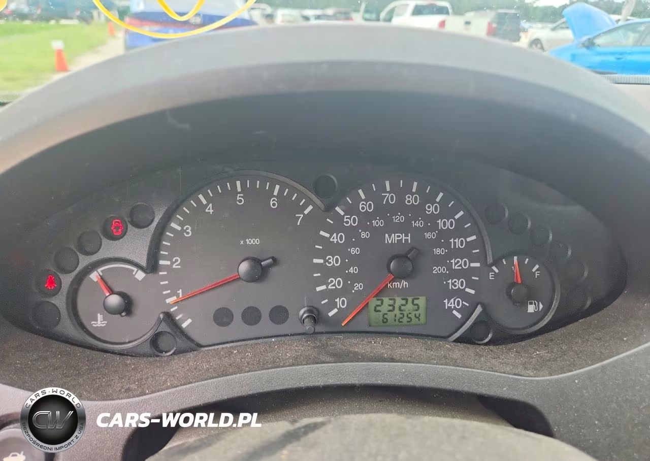 2007 Ford Focus Zx3 VIN:1FAHP31NX7W274863 - 9