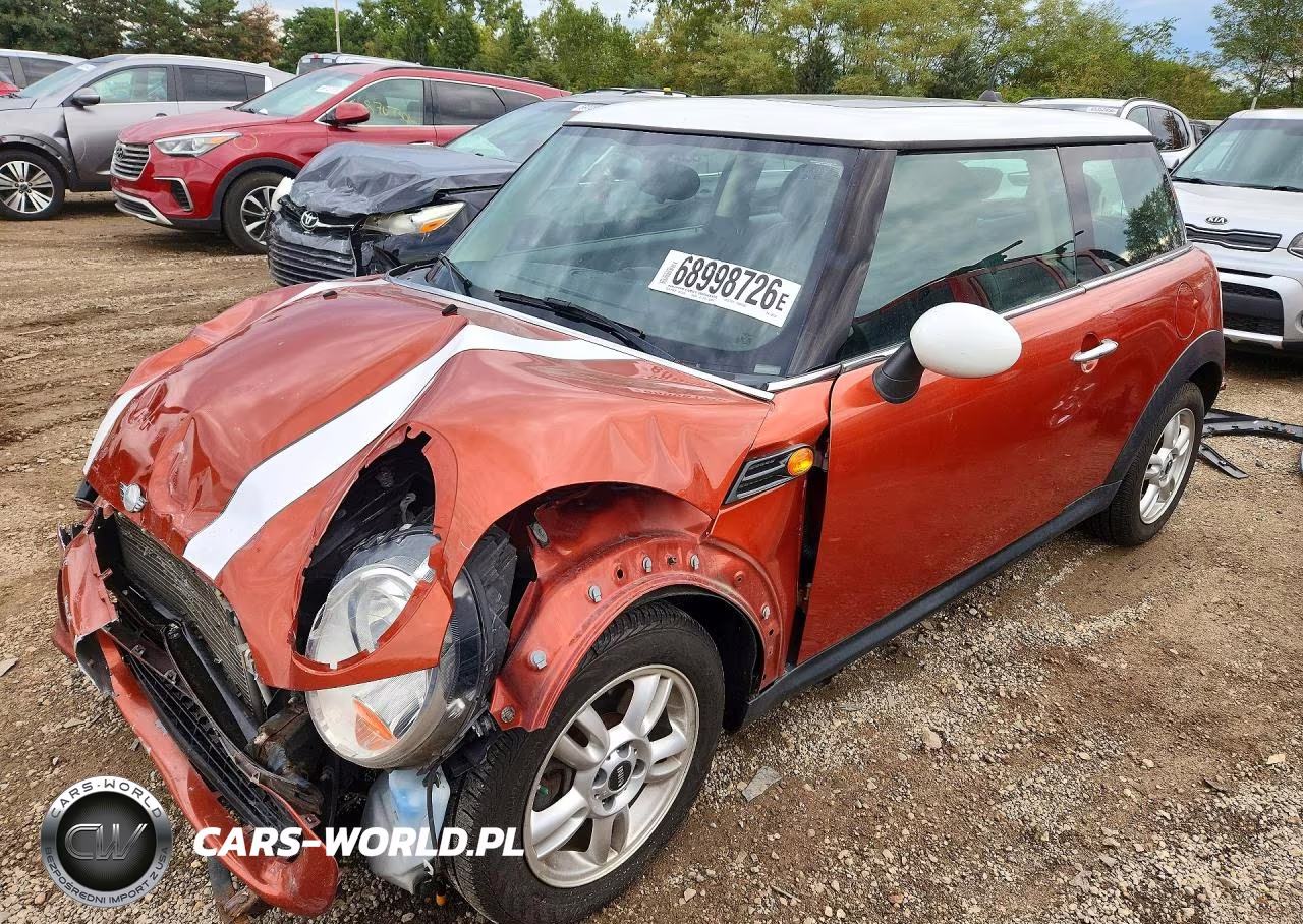 2013 Mini Cooper VIN:WMWSU3C57DT682737 - 1