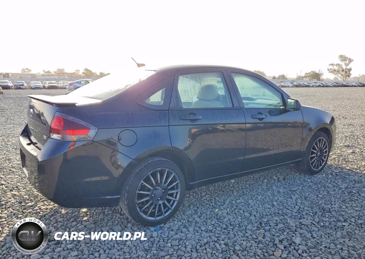 2011 Ford Focus Ses VIN:1FAHP3GN4BW167615 - 3