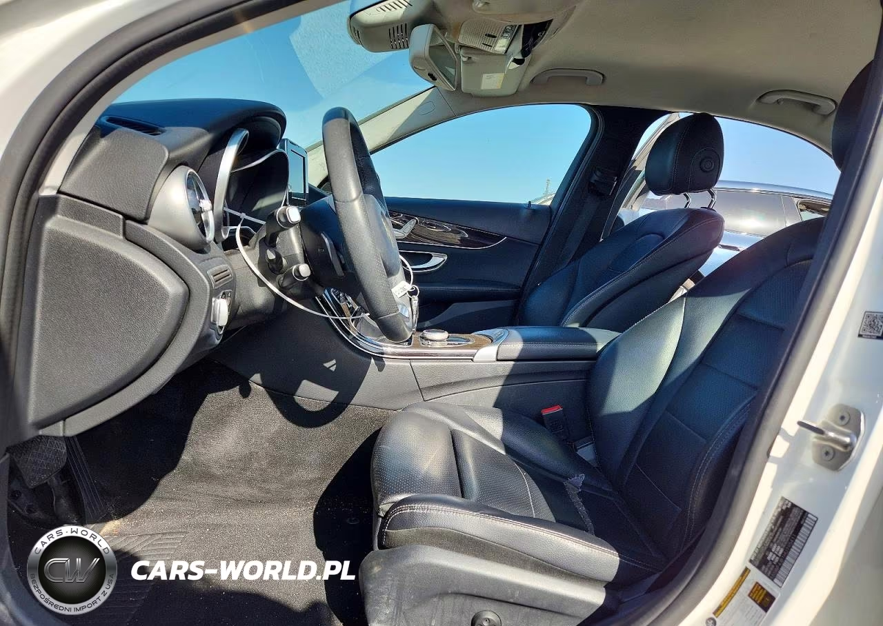 2017 Mercedes-Benz C 300 VIN:55SWF4JB1HU195411 - 7