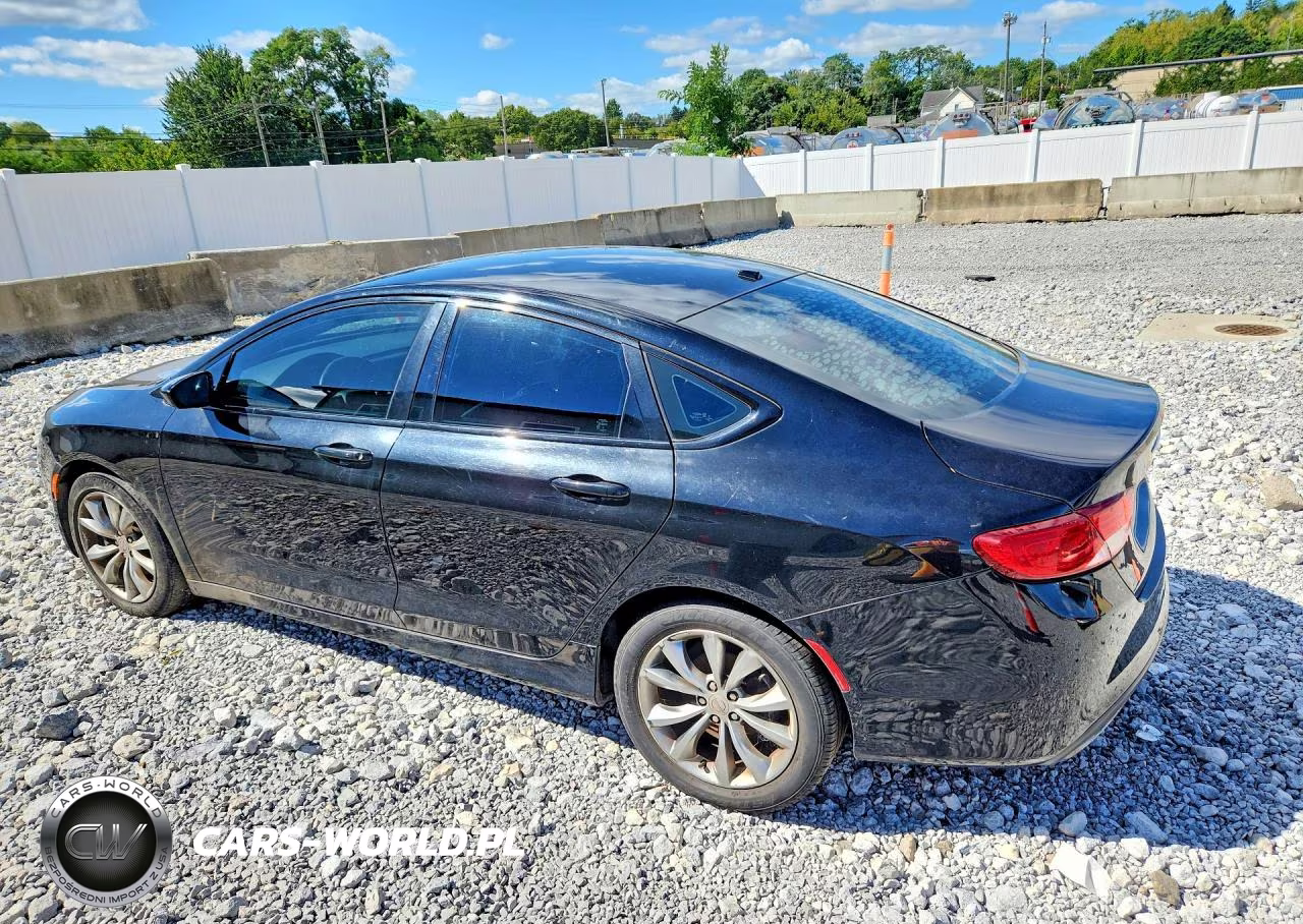 2015 Chrysler 200 S VIN:1C3CCCBB2FN757132 - 2