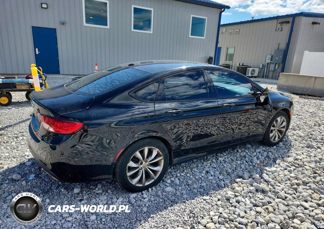 2015 Chrysler 200 S VIN:1C3CCCBB2FN757132 - 3