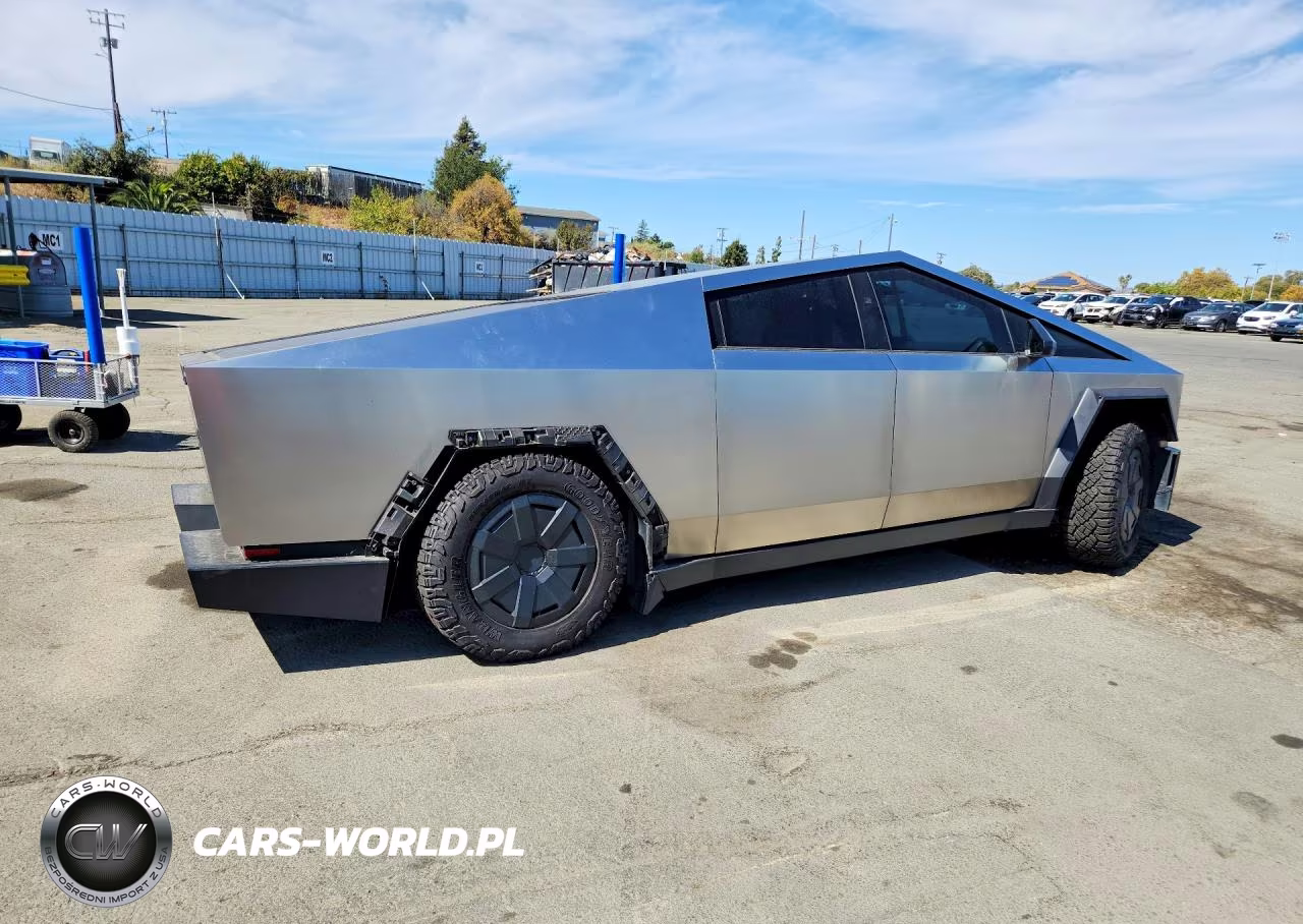 2024 Tesla Cybertruck VIN:7G2CEHED3RA038744 - 3