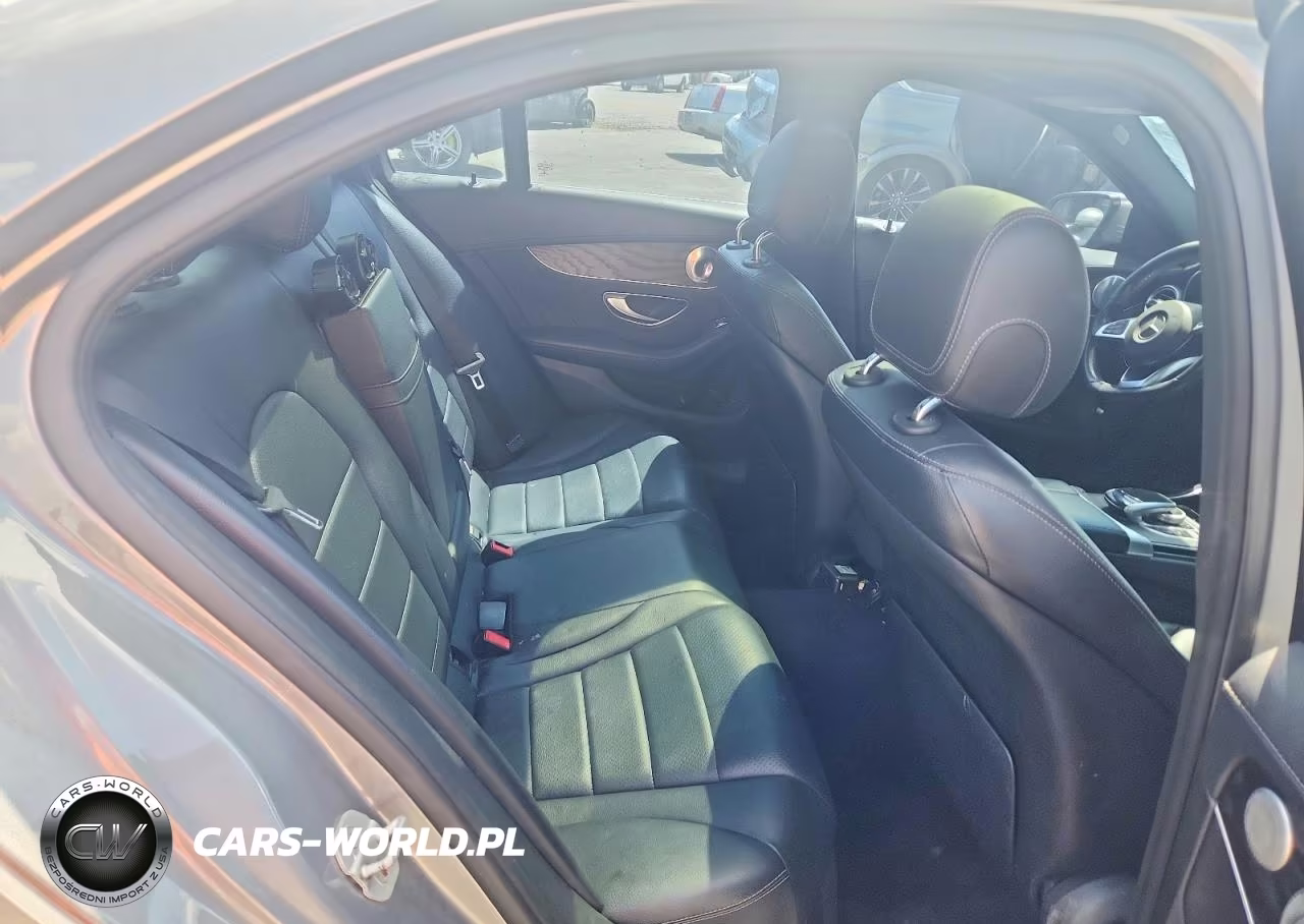 2015 Mercedes-Benz C 300 4Matic VIN:55SWF4KB6FU014590 - 10