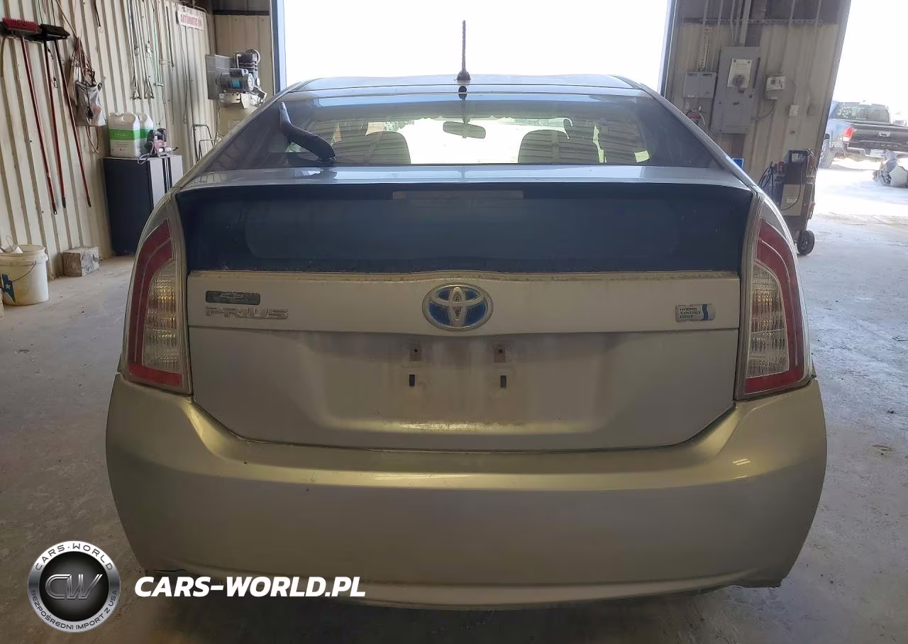 2014 Toyota Prius Two VIN:JTDKN3DU1E1764868 - 6