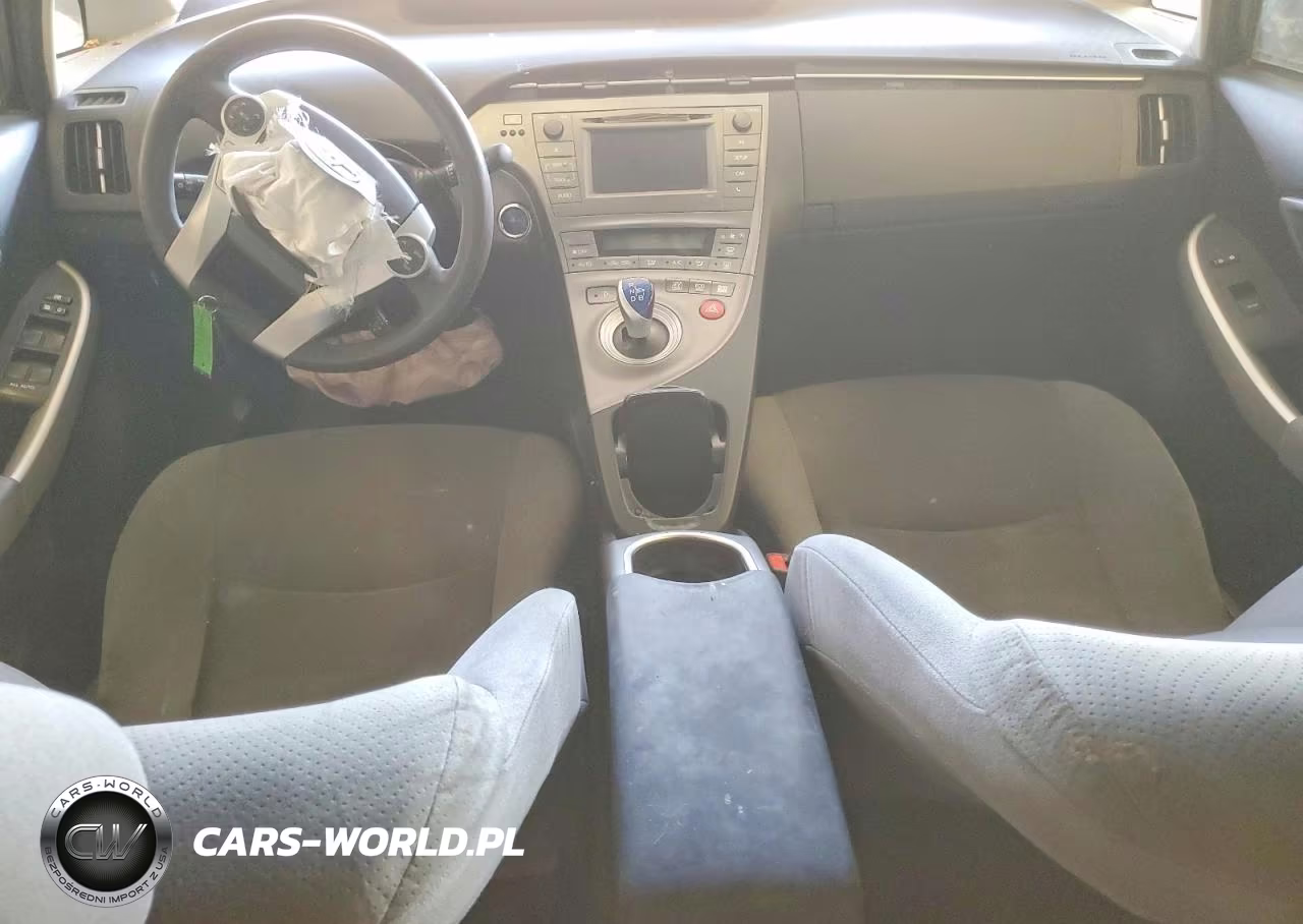 2014 Toyota Prius Two VIN:JTDKN3DU1E1764868 - 8