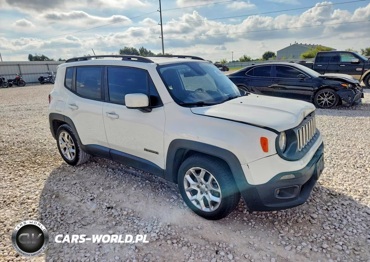 2016 Jeep Renegade Latitude VIN:ZACCJABT3GPE28043 - 4