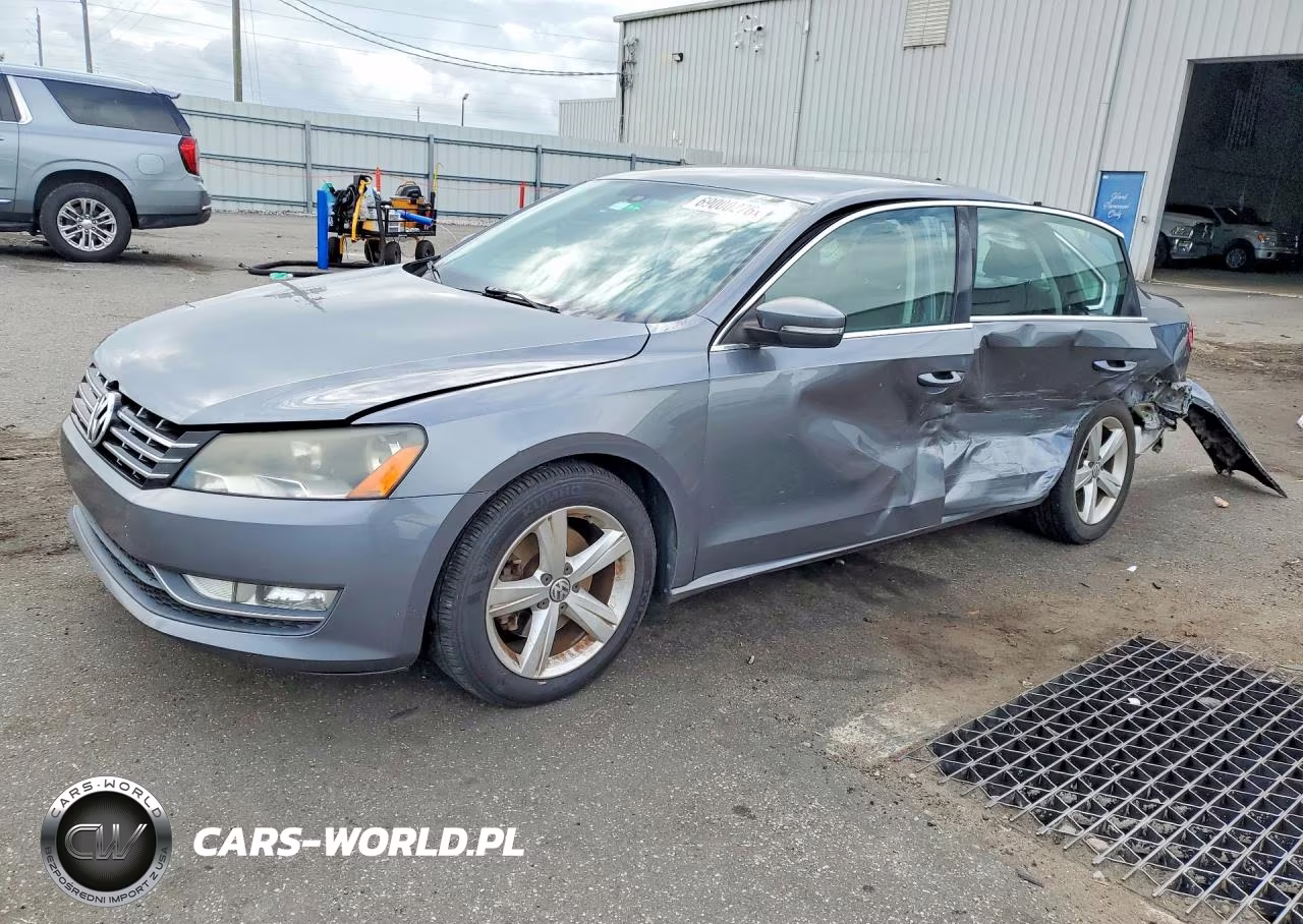 2015 Volkswagen Passat S VIN:1VWAS7A38FC079471 - 1