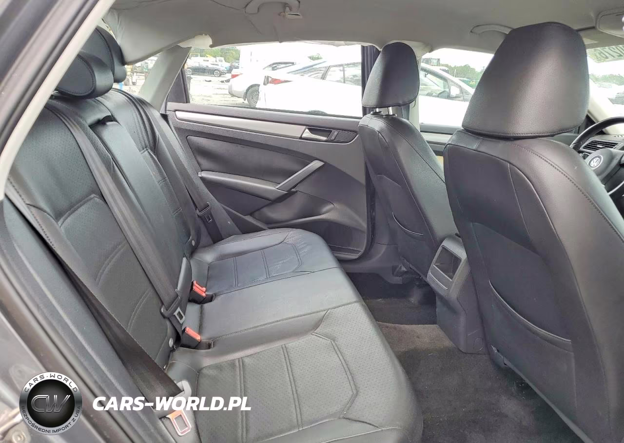 2015 Volkswagen Passat S VIN:1VWAS7A38FC079471 - 10