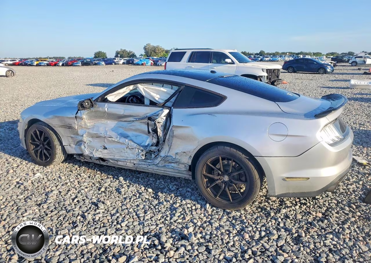 2018 Ford Mustang VIN:1FA6P8TH6J5172890 - 2
