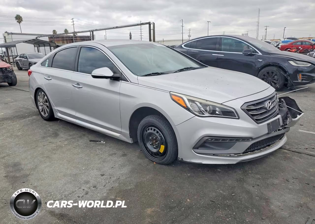 2015 Hyundai Sonata Sport VIN:5NPE34AF5FH084030 - 4