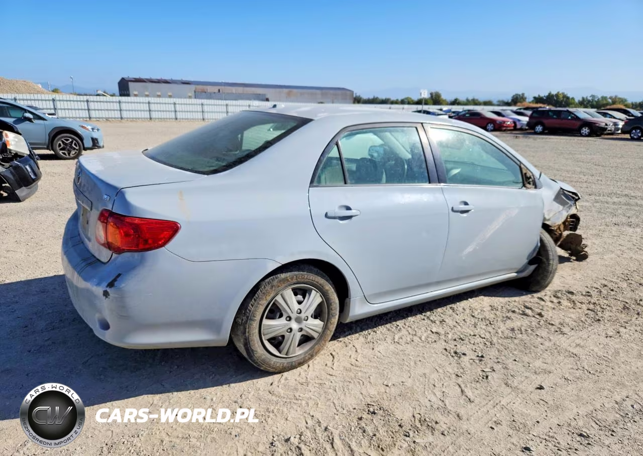 2010 Toyota Corolla Le VIN:JTDBU4EEXAJ058802 - 3