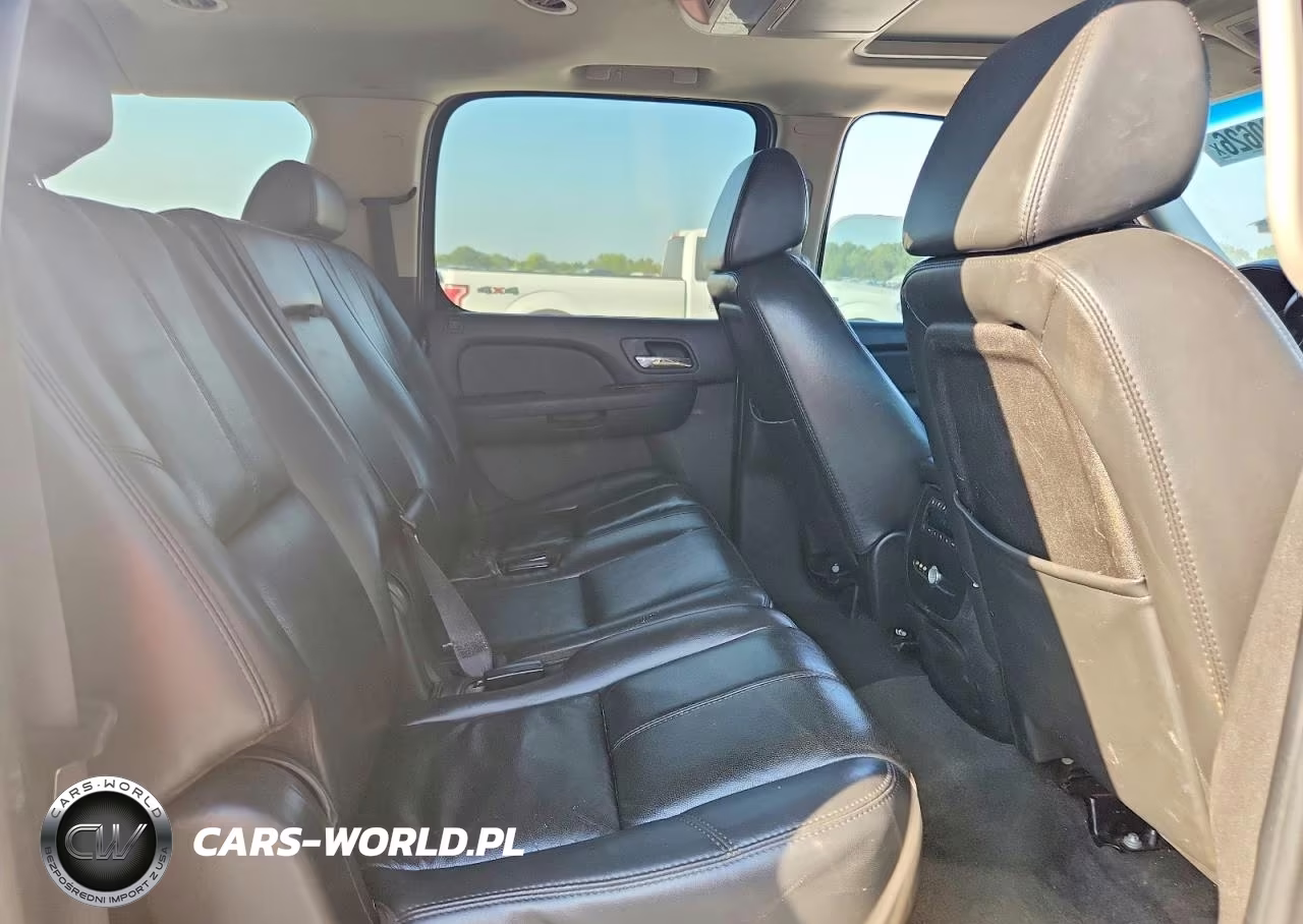 2007 Chevrolet Suburban K1500 VIN:1GNFK16337J374710 - 11