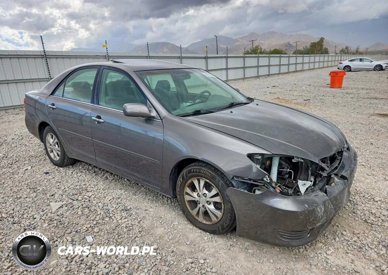2005 Toyota Camry Le V6 VIN:4T1BF30K15U614786 - 4