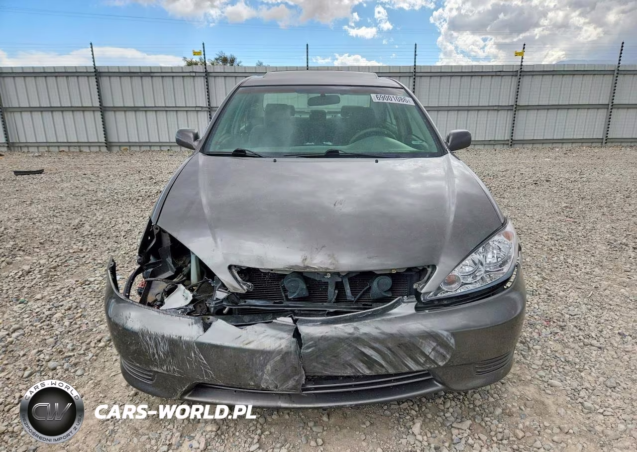 2005 Toyota Camry Le V6 VIN:4T1BF30K15U614786 - 5