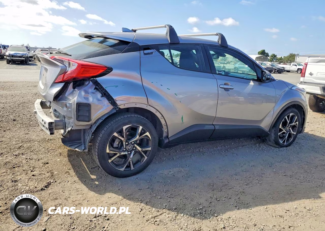 2018 Toyota C-Hr Xle VIN:NMTKHMBX9JR032414 - 3